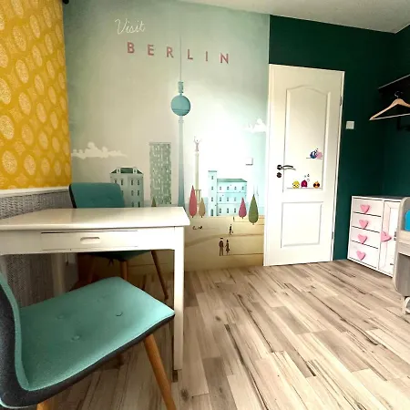 Gemuetliches Bei Tina, Nahe Ber 베를린